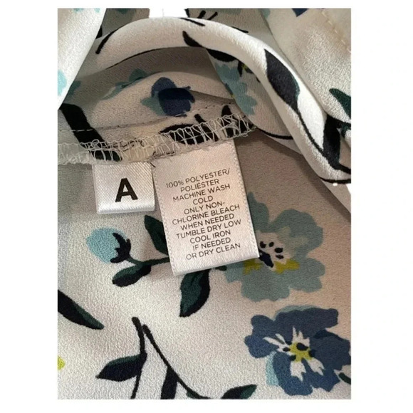 LOFT Ann Taylor White Blue Floral Long Bell Sleeve Keyhole Blouse Women’s Small - Picture 7 of 9